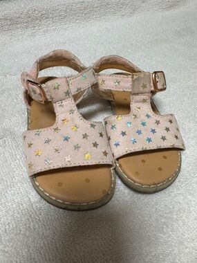 Kids Pink Star-Print T-Strap Sandals